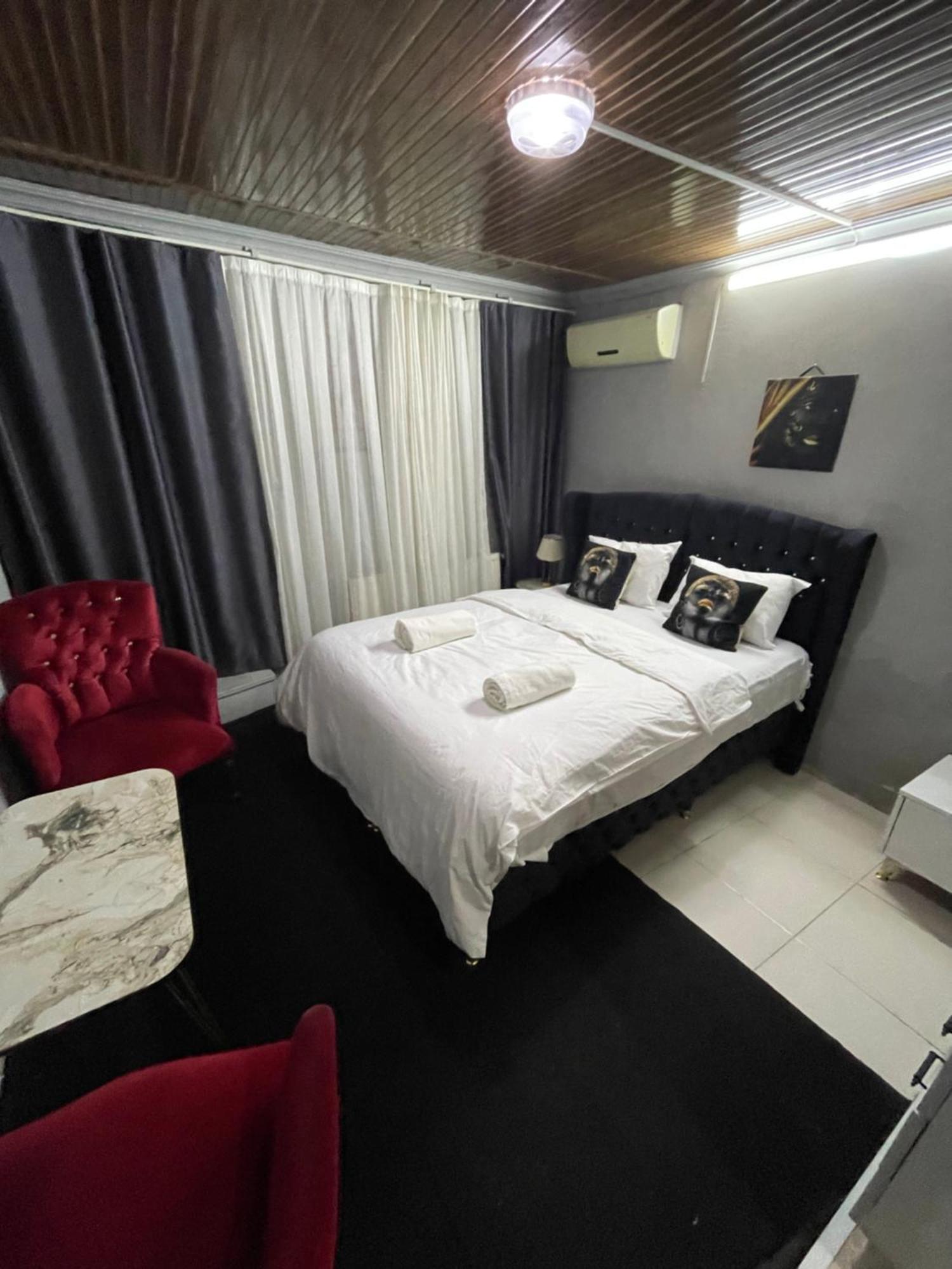 Taksim Red Suite Istanbul Exterior foto